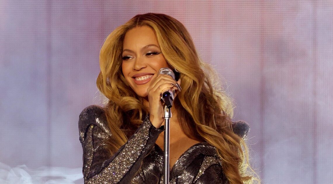 Beyoncé fait allusion à une éventuelle ligne de soins capillaires : « J’ai hâte que vous fassiez l’expérience de ce que j’ai créé »
