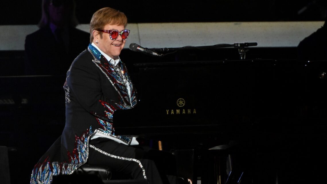 Elton John partage « Au revoir Yellow Brick Road » depuis le Dodger Stadium
