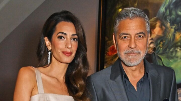 George et Amal Clooney rejoints par sa mère sur le tapis rouge – voir les photos