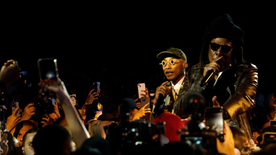 Photos : les débuts étoilés de Pharrell Williams avec Louis Vuitton