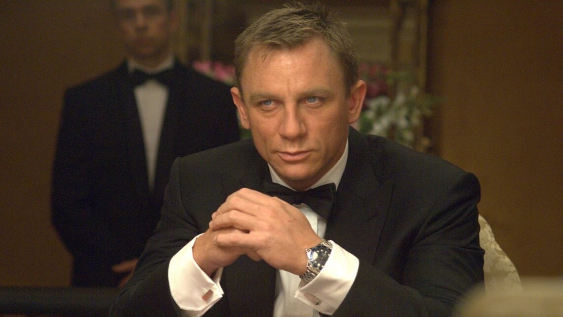 Mads Mikkelsen a une réaction hilarante à l’égard de Daniel Craig dans « Casino Royale ».