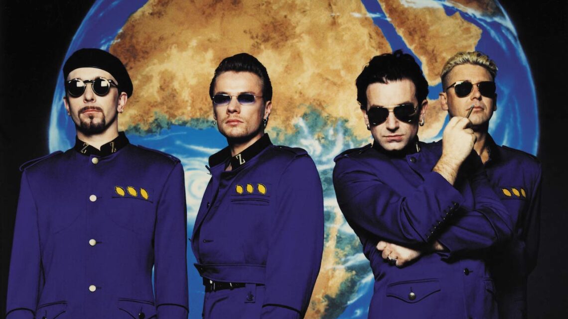 Le 30e anniversaire de « Zooropa » de U2 marqué par la diffusion en direct, le merchandising et le pressage de vinyles