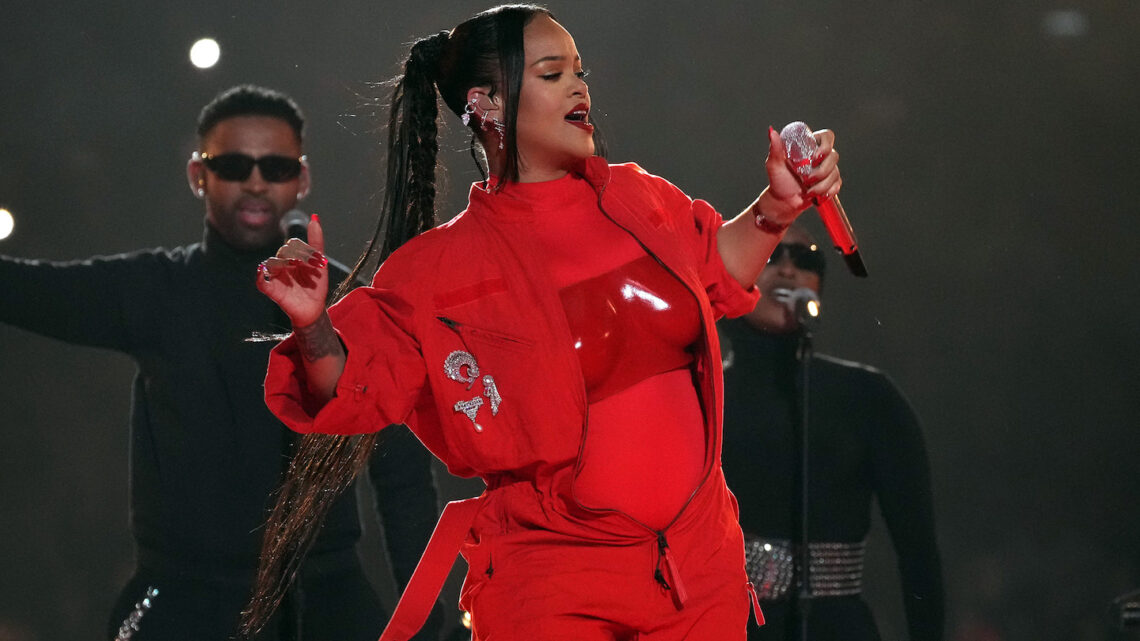 Rihanna devient la première artiste féminine avec 10 chansons au Billion Club de Spotify