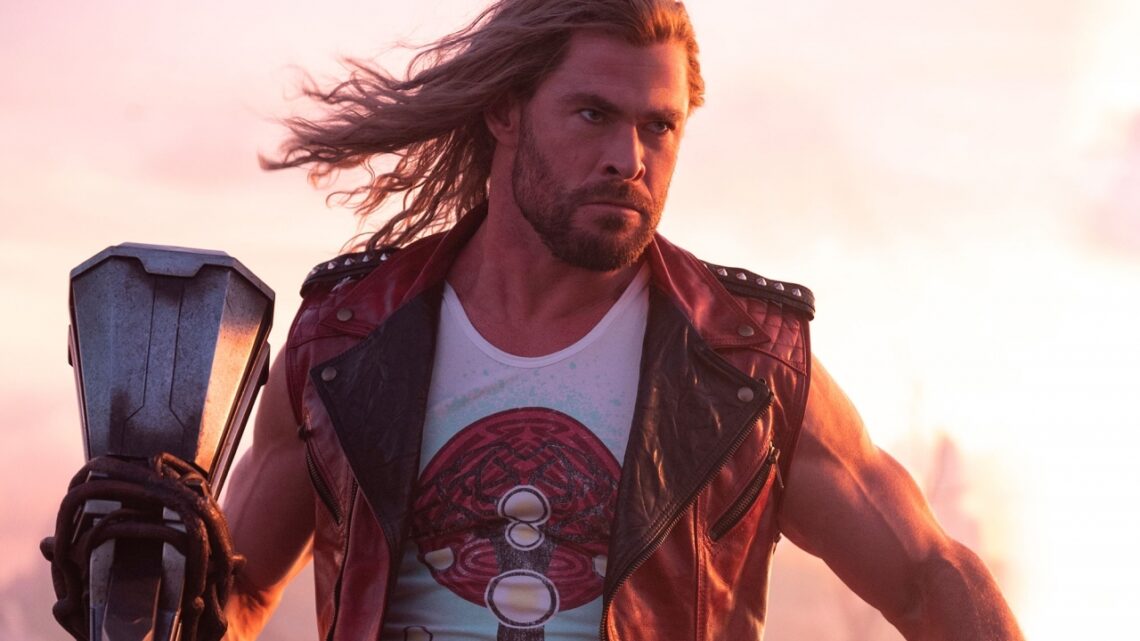 Le salaire de Chris Hemsworth pour son premier film Thor est « scandaleusement bas ».