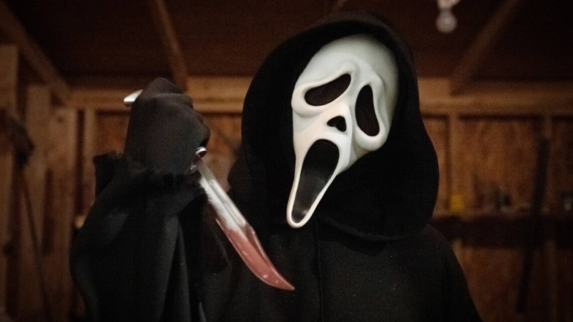 Le créateur de Scream espère que Scream 7 ramènera Neve Campbell : « Donnez-lui de l’argent !